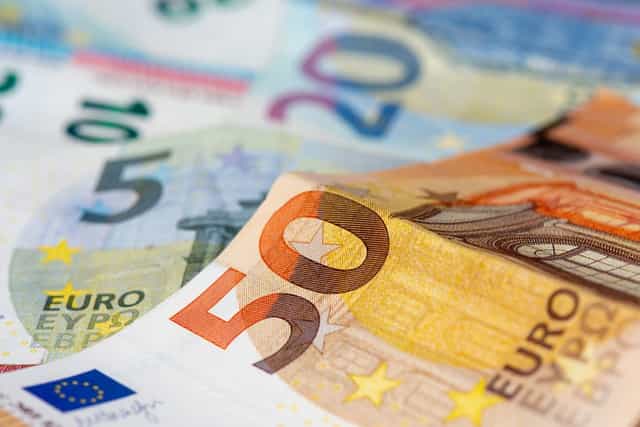 Ireland likely to experience loss of 350,000 jobs and a recession in 2020
