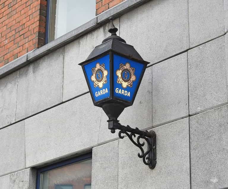 Two men sought in connection with bogus fake €50 note scam in Cork