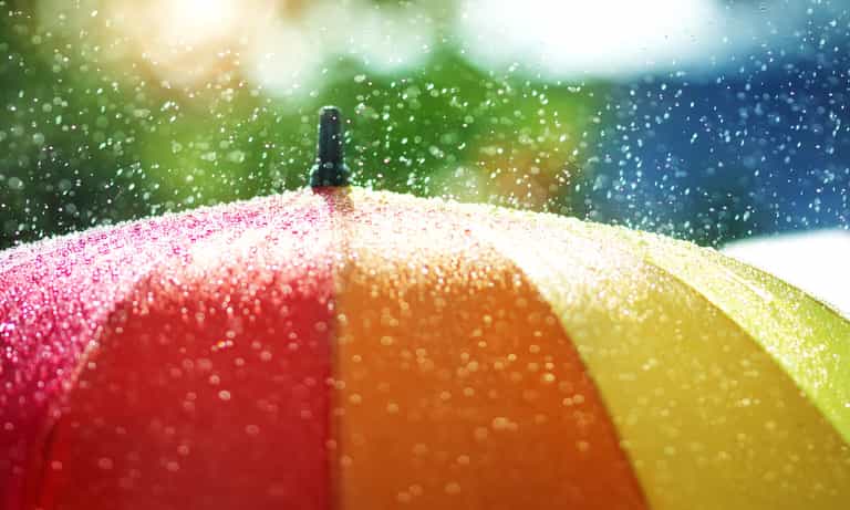 Mix of dry spells and rain forecasted for the weekend
