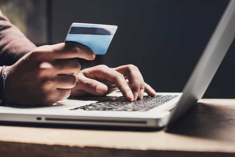 Gardaí warn of online shopping fraud ahead of busiest months of the year for retail