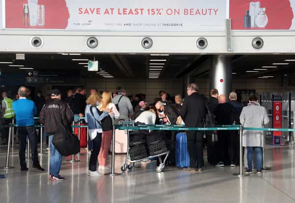 Dublin Airport says passengers “moving smoothly” despite busy morning
