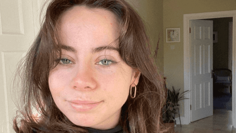 Tributes paid to Irish woman, 21, who died while rock climbing in Spain