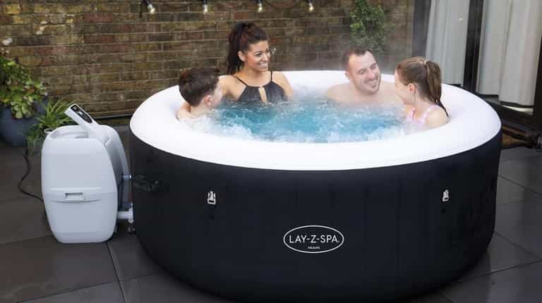 ‘Perfect’ hot tub gets big reduction on Amazon in rare discount