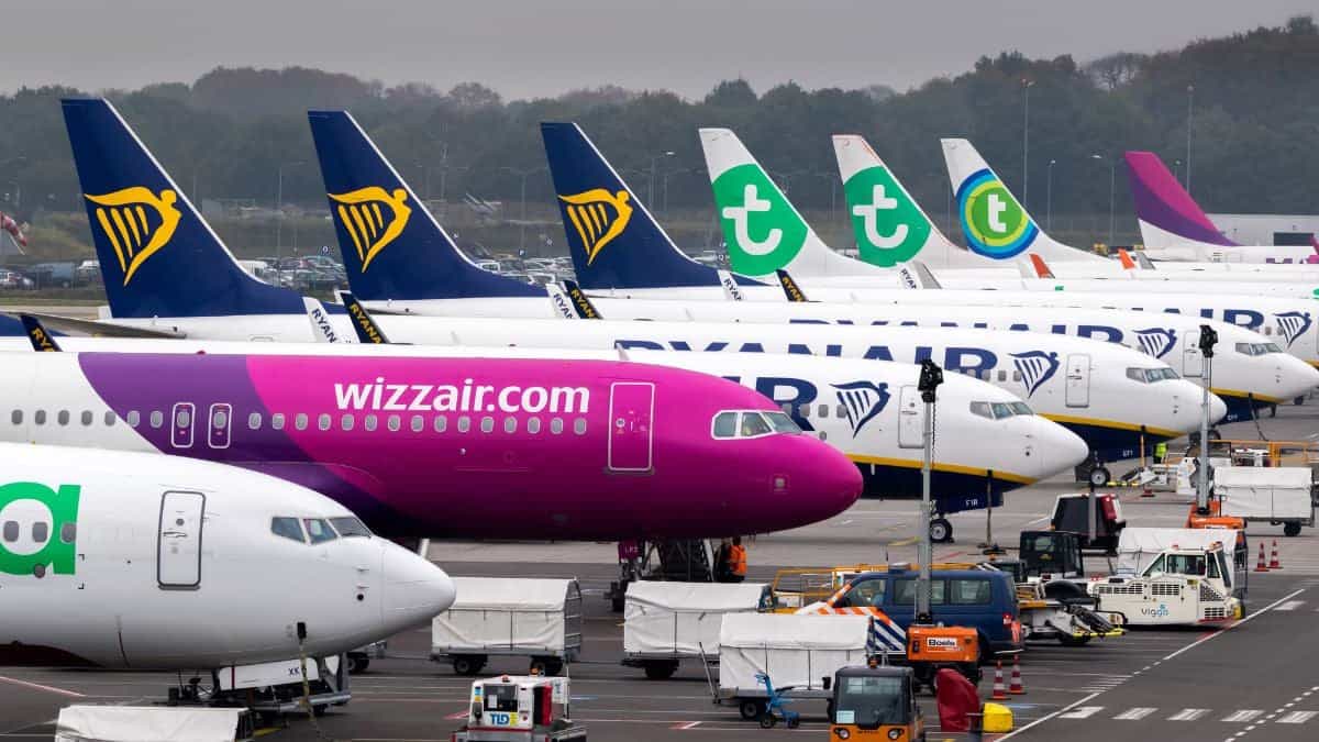 Airlines set to axe two million seats in May in wake of soaring jet fuel costs