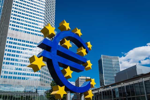 Christine Lagarde steps down as ECB president in February