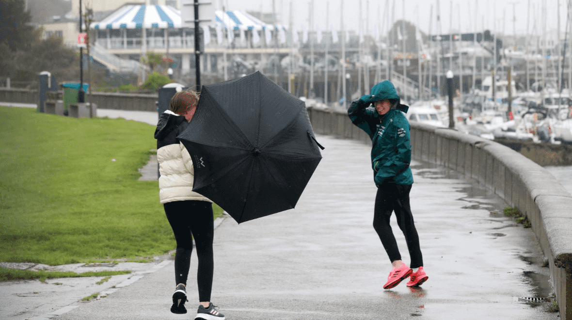 Met Éireann issues further bank holiday weather warnings