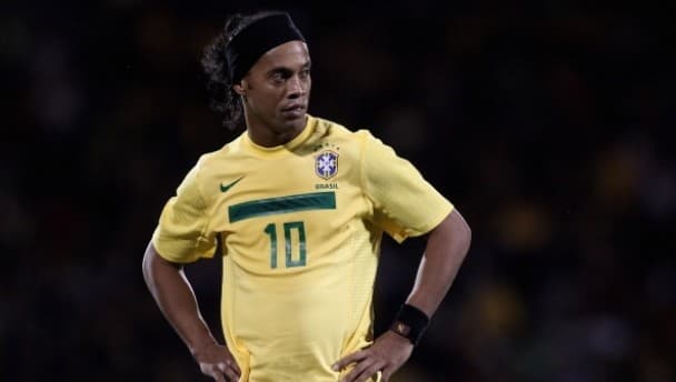 Video: Ronaldinho as you’ve NEVER seen him before (NSFW)