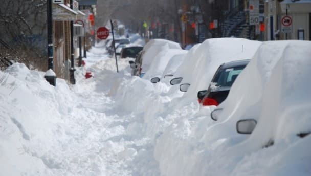 Pic of the Day: Audi driver couldn’t take five minutes to clean snowy car