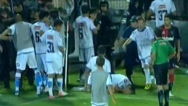 Video: Riot police in Argentina smash a player in the face