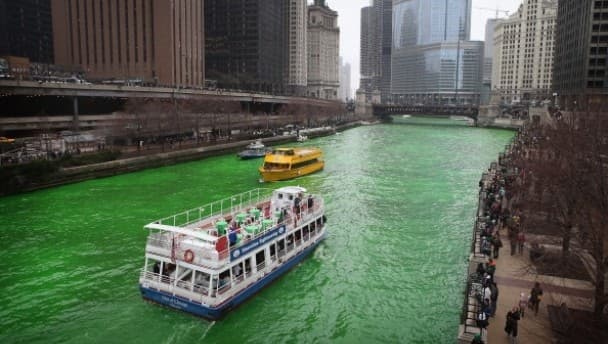 Chicago river goes green for Paddy’s Day