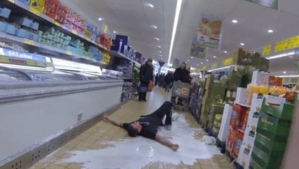 US cops making arrests after ‘gallon smashing’ goes viral