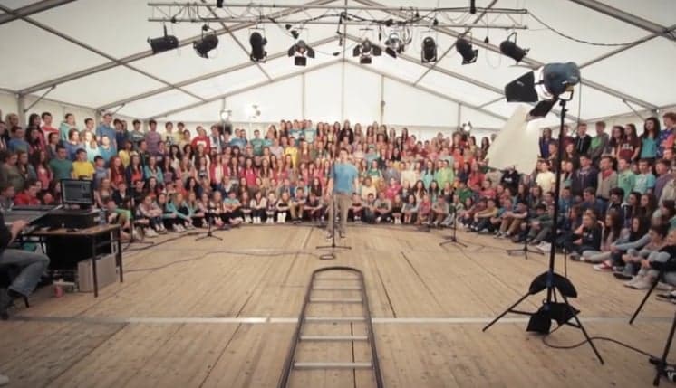 Video: Gaeltacht students give their version of Pompeii by Bastille as Gaeilge