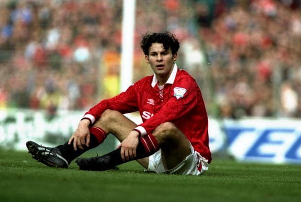 Pic: The name of every single Manchester United player Ryan Giggs has played with included in lovely club tribute