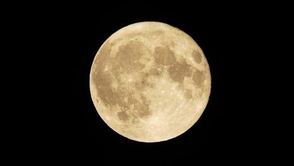 Video: Two dopey eejits on US TV debate whether or not the moon is a planet or a star