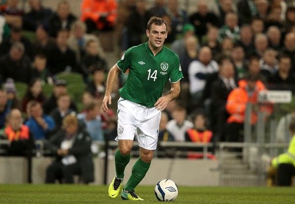 Darron Gibson’s emphatic response to Twitter criticism for supporting England tonight