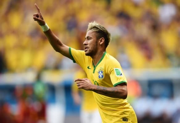 Vine: Neymar slips as he attempts to celebrate Thiago Silva’s goal for Brazil