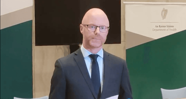 Stephen Donnelly hoping all adults will be able to be fully vaccinated by the end of August