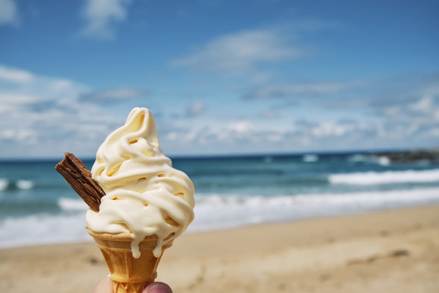 Good weather to last “right through next weekend” with temperatures of up to 25 degrees