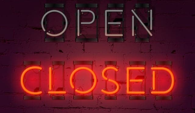 Vintners hit out at midnight curfew and call for financial support