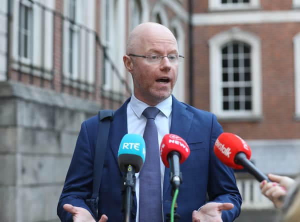 Health Minister says 15-minute wait after Covid vaccine to be waived