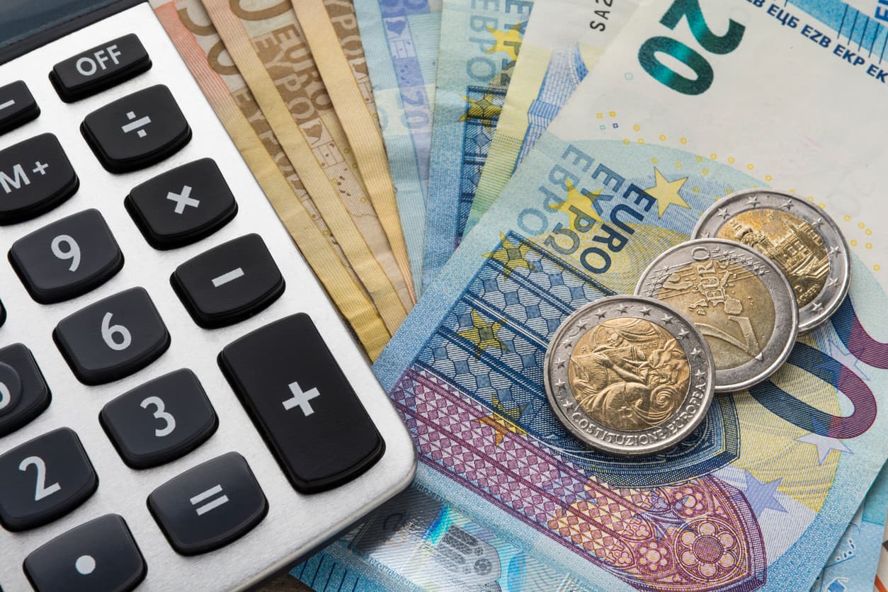 Half of Irish businesses expected to increase wages for employees this year