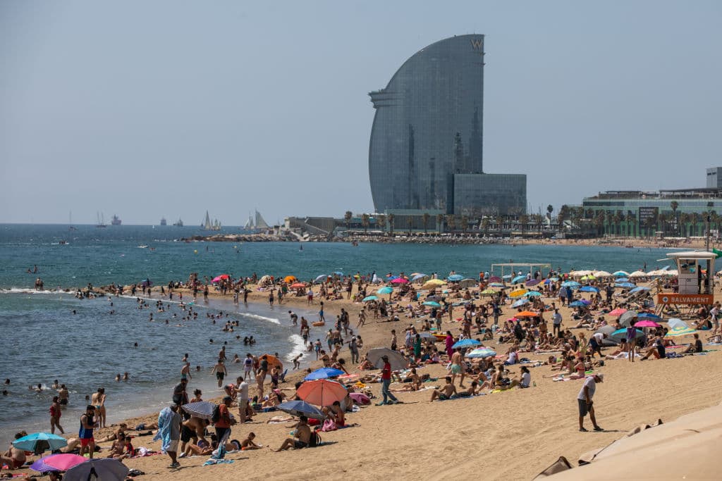 Irish holidaymakers urged to reconsider trips as mega heatwave hits Europe