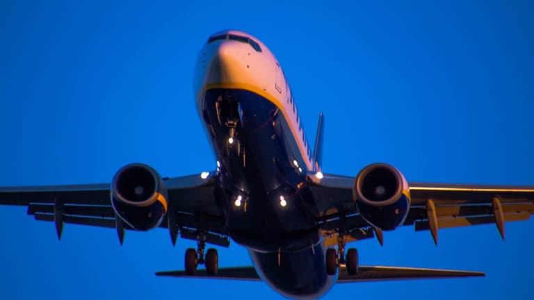 Ryanair pilot reports UFO sighting “within 20 metres” of plane