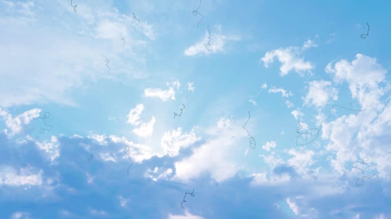 Doctor shares what you should be doing if you see ‘floaters’ with your eyes