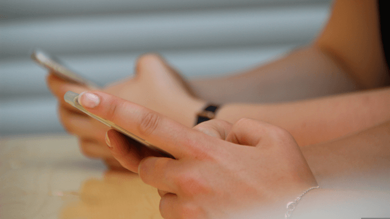 Social media is ruining your breakup healing process – here’s why