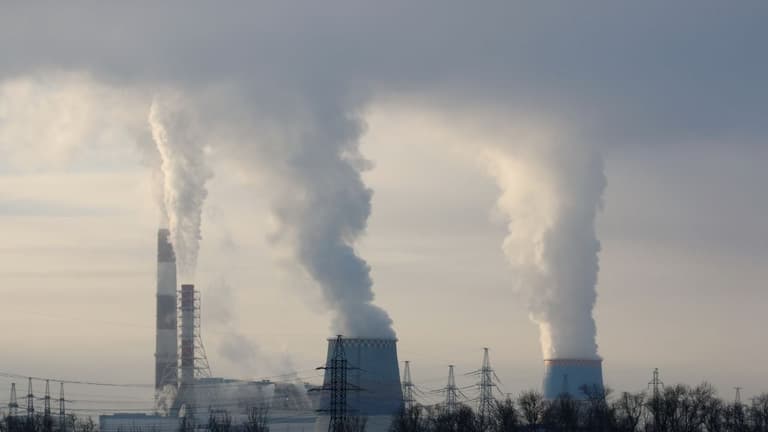 Government accused of “quiet quitting” on climate action as new report shows pace slowing