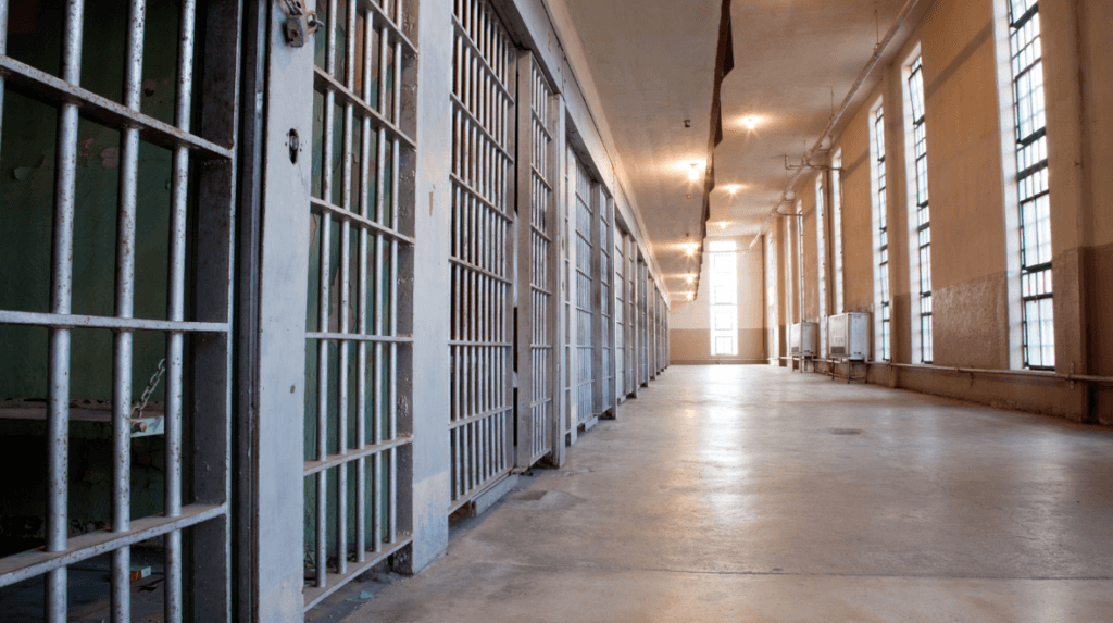 Can’t afford €30 bail – Why cost-of-living crisis is keeping Irish prisons overcrowded