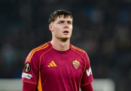 Evan Ferguson: Brighton boss gives injury update