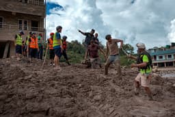 Nepal floods death toll rises to 475 as almost 1,000 remain missing
