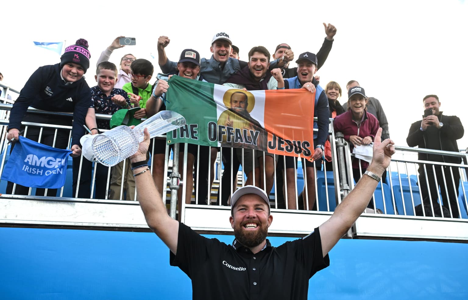 Shane Lowry wins the Amgen Irish Open by a record 11 shots at Doonbeg