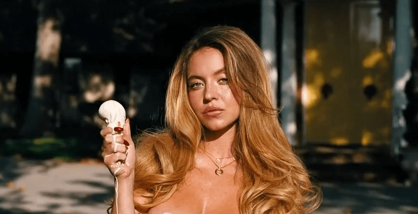 Sydney Sweeney goes completely nude in new Euphoria episode