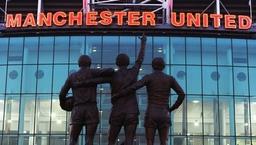 Pic: So there was a Manchester United player in Temple Bar last night | Joe.ie