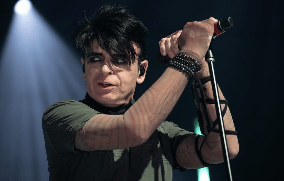 Gary Numan breaks down on stage after ‘worst news ever’