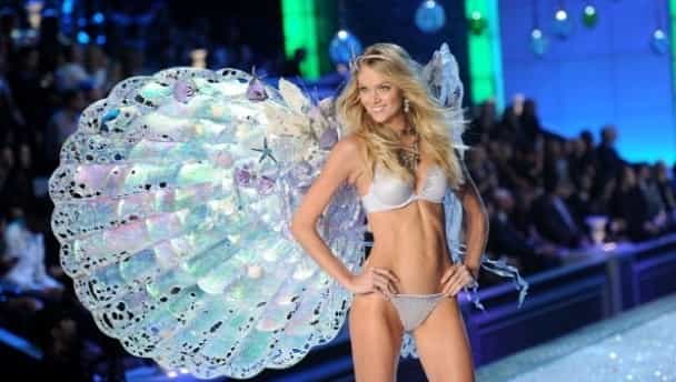 Last night’s $12m Victoria’s Secret runway show – in pictures Last night’s $12m Victoria’s Secret runway show – in pictures