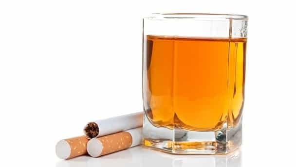 Facebook and Twitter are more addictive than cigarettes and alcohol Facebook and Twitter are more addictive than cigarettes and alcohol