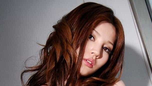 Manchester United new boy Shinji Kagawa’s girlfriend is going to get a lot of attention Manchester United new boy Shinji Kagawa’s girlfriend is going to get a lot of attention