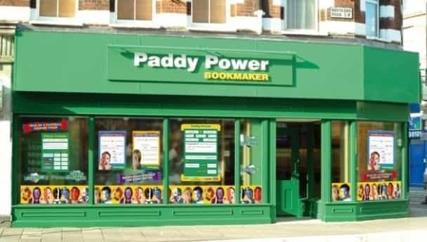 Irish bookies are predicting a white Christmas Irish bookies are predicting a white Christmas