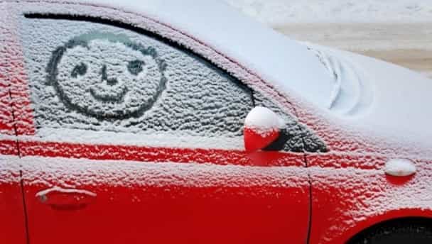German cops fooled by car made entirely of snow German cops fooled by car made entirely of snow
