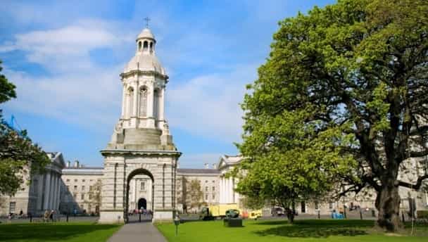 Picture: Famous sites start turning green for St. Patrick’s Day Picture: Famous sites start turning green for St. Patrick’s Day