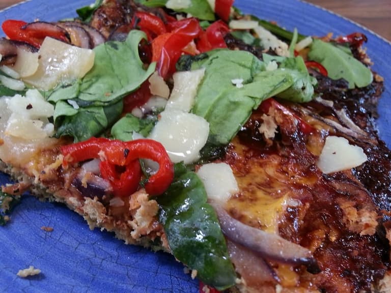 The Oat Meal: Paleo BBQ turkey pizza The Oat Meal: Paleo BBQ turkey pizza
