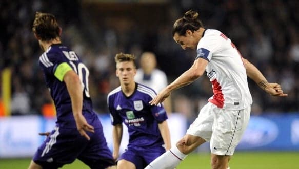 Video: Zlatan Ibrahimovic has just scored an absolute screamer Video: Zlatan Ibrahimovic has just scored an absolute screamer