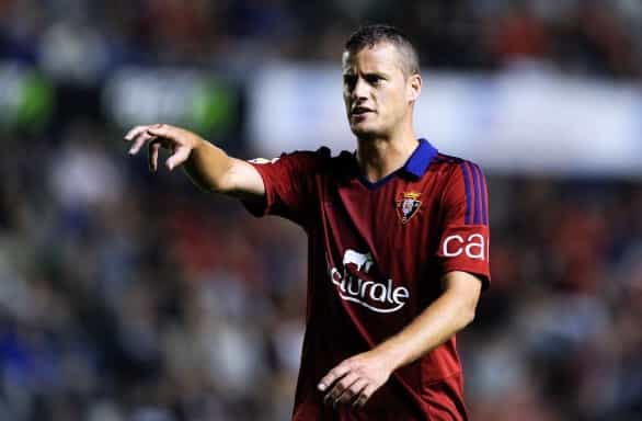 Video: Osasuna’s Oriol Riera scored a fantastic backheel volley against Villareal on Tuesday night Video: Osasuna’s Oriol Riera scored a fantastic backheel volley against Villareal on Tuesday night