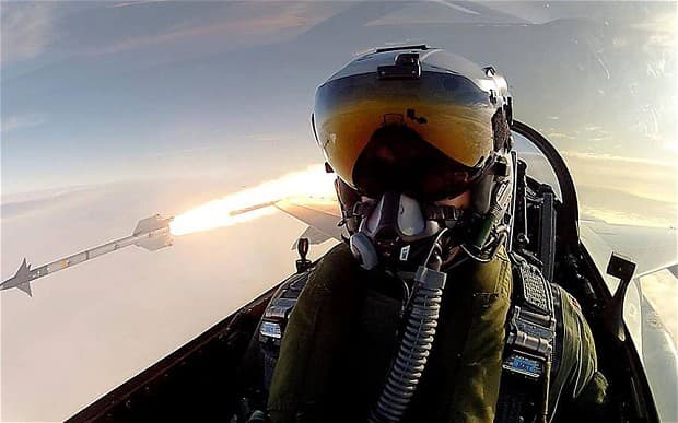 Pic: Danish fighter pilot takes the most badass selfie we’ve ever seen… Pic: Danish fighter pilot takes the most badass selfie we’ve ever seen…