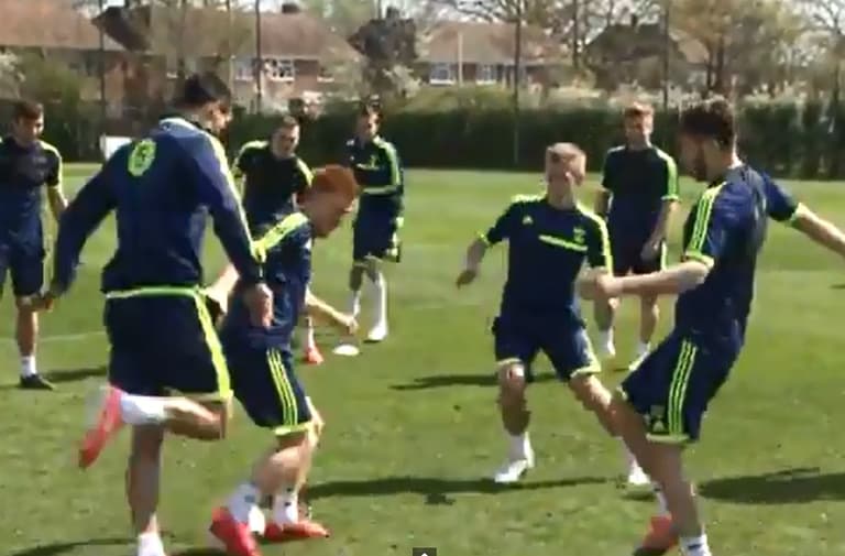 Video: Southampton players react hysterically after Dejan Lovren’s delicious training ground nutmeg Video: Southampton players react hysterically after Dejan Lovren’s delicious training ground nutmeg
