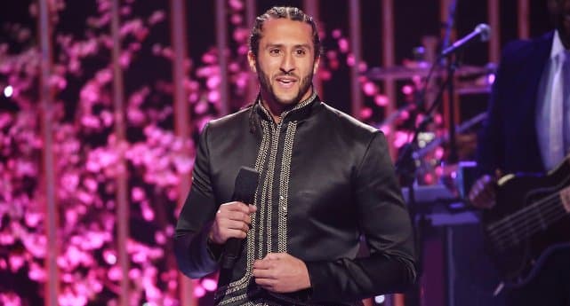 Colin Kaepernick reaches settlement with the NFL over kneeling protest row Colin Kaepernick reaches settlement with the NFL over kneeling protest row