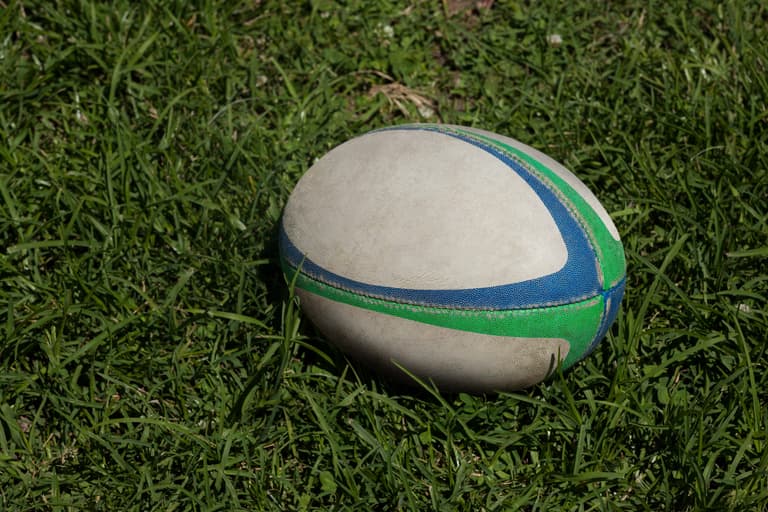 COMPETITION: Have the STRONG ROOTS food truck visit your rugby club for Wales v Ireland COMPETITION: Have the STRONG ROOTS food truck visit your rugby club for Wales v Ireland
